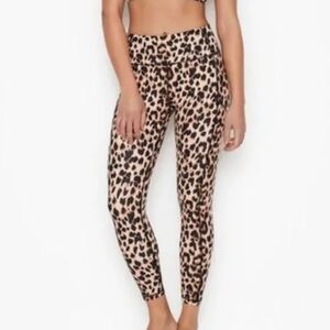 Victoria's Secret Sport Black and Beige Leopard print high waist leggings 6